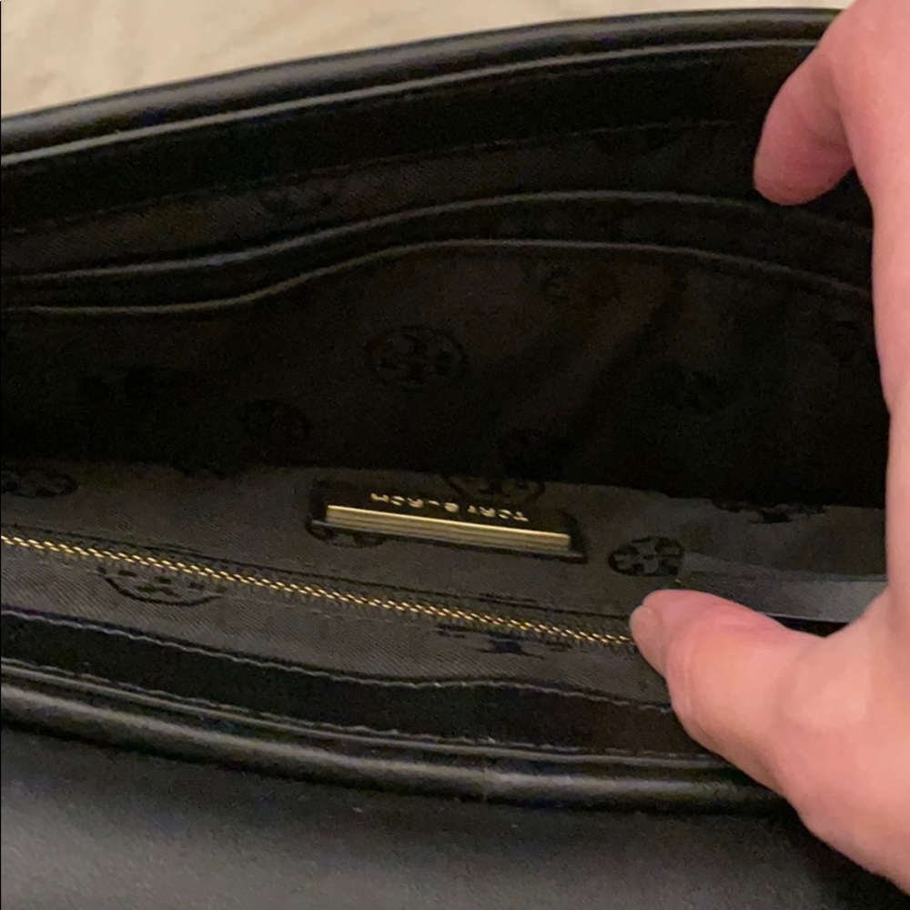Tory Burch Alexa Clutch - Picture 4 of 7